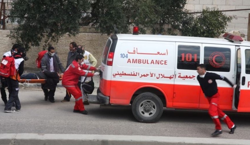 إصابة شاب برصاص مستوطنين شمال شرق الخليل