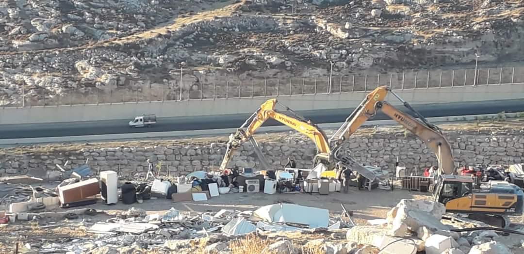 الاحتلال يسلم 9 إخطارات بوقف العمل والبناء في ياسوف