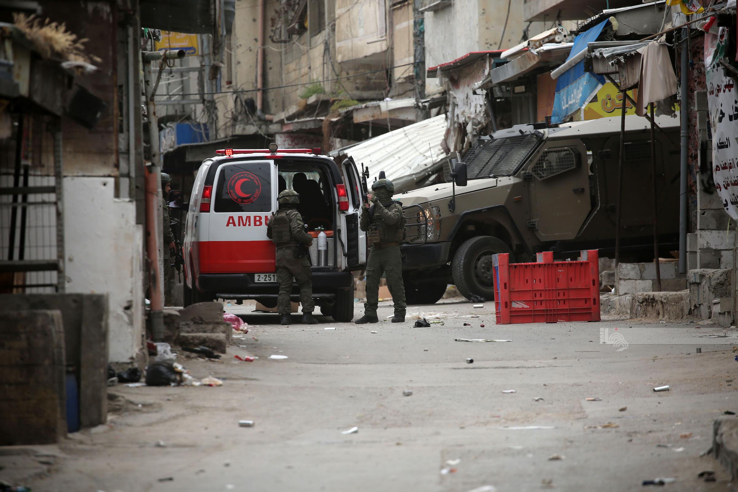 الاحتلال يصيب 7 مواطنين خلال اقتحام مخيم الجلزون 