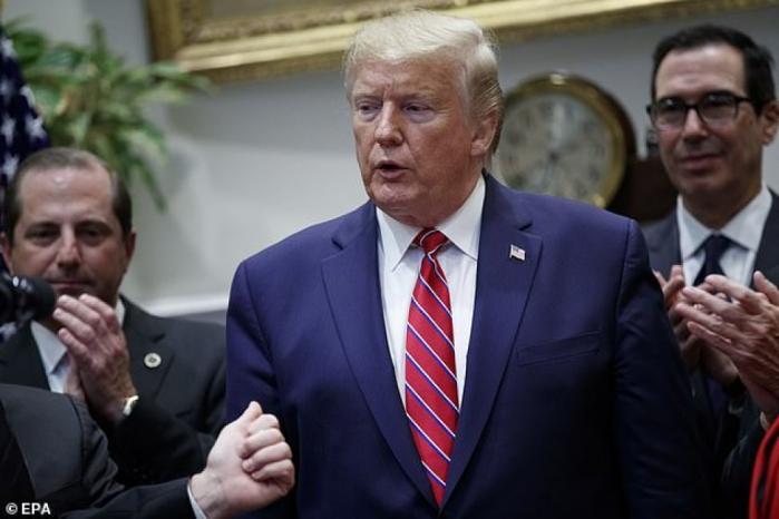 بالارقام: ترمب يفرض رسوماً جمركية على عدد من دول العالم 