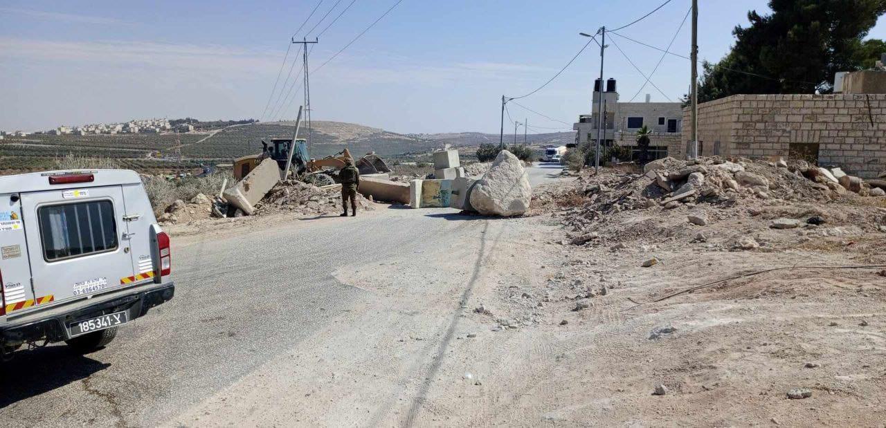 الاحتلال يعيد إغلاق مدخل المنشية