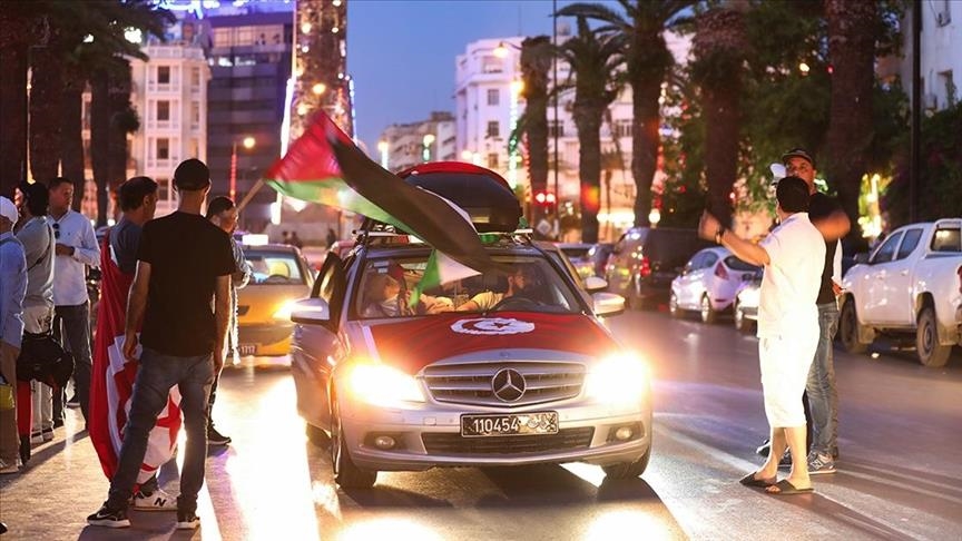 بدء عبور "قافلة الصمود" لفك الحصار عن غزة  من تونس إلى ليبيا