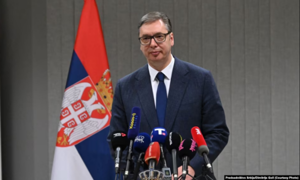 الرئيس الصربي يعلن وقف صادرات الأسلحة إلى إسرائيل