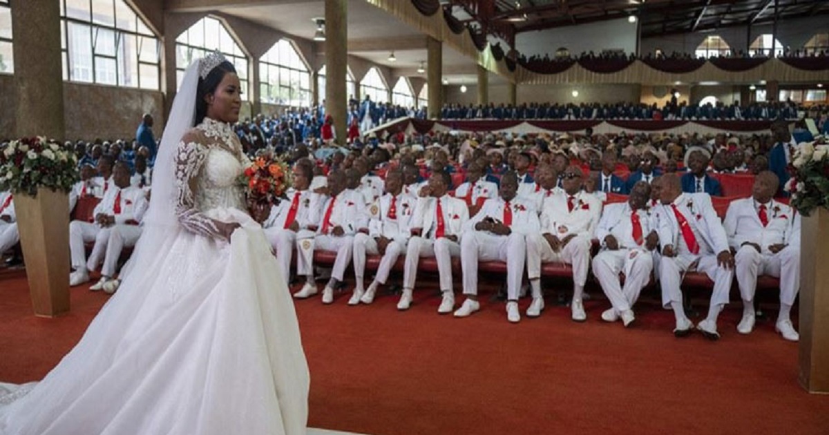 كنيسة تبارك تعدد الزوجات في حفل زفاف جماعي بجنوب أفريقيا