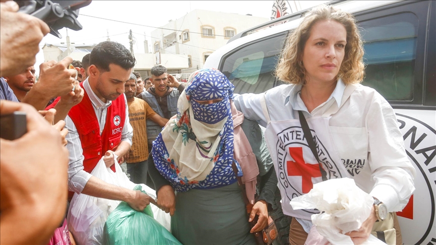 الاحتلال يفرج عن 12 معتقلا بينهم امرأتان من قطاع غزة