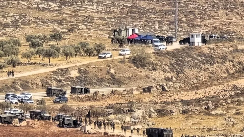 المستوطنون وجيش الاحتلال يشنون سلسلة اعتداءات في الضفة ويرحلون عائلات بدوية  