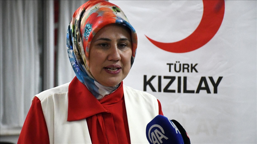 رئيسة الهلال الأحمر التركي تدعو لإدخال مساعدات عاجلة لغزة