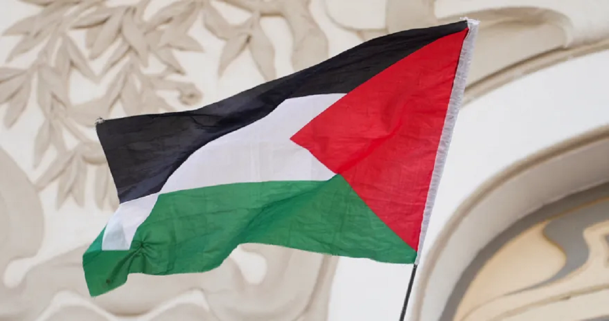 في اطار إصلاحات قانونية ودستورية .. نشر المسودة الأولى للدستور المؤقت للدولة  الفلسطينية وتفتح الباب للملاحظات