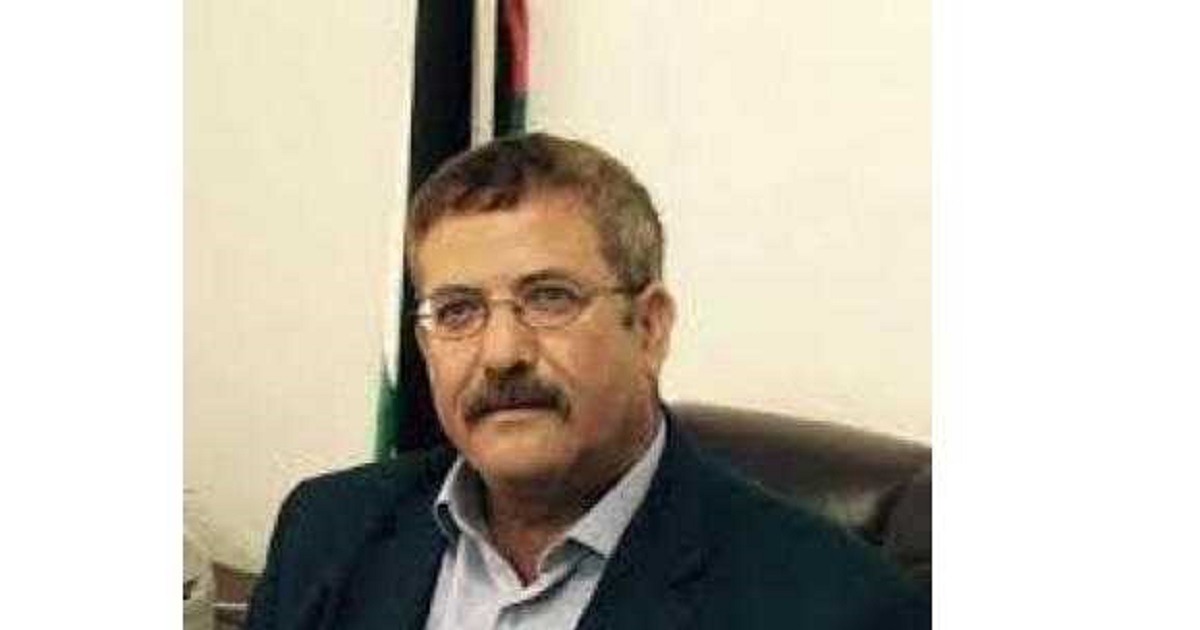 الكتابة لا تطعم خبزا