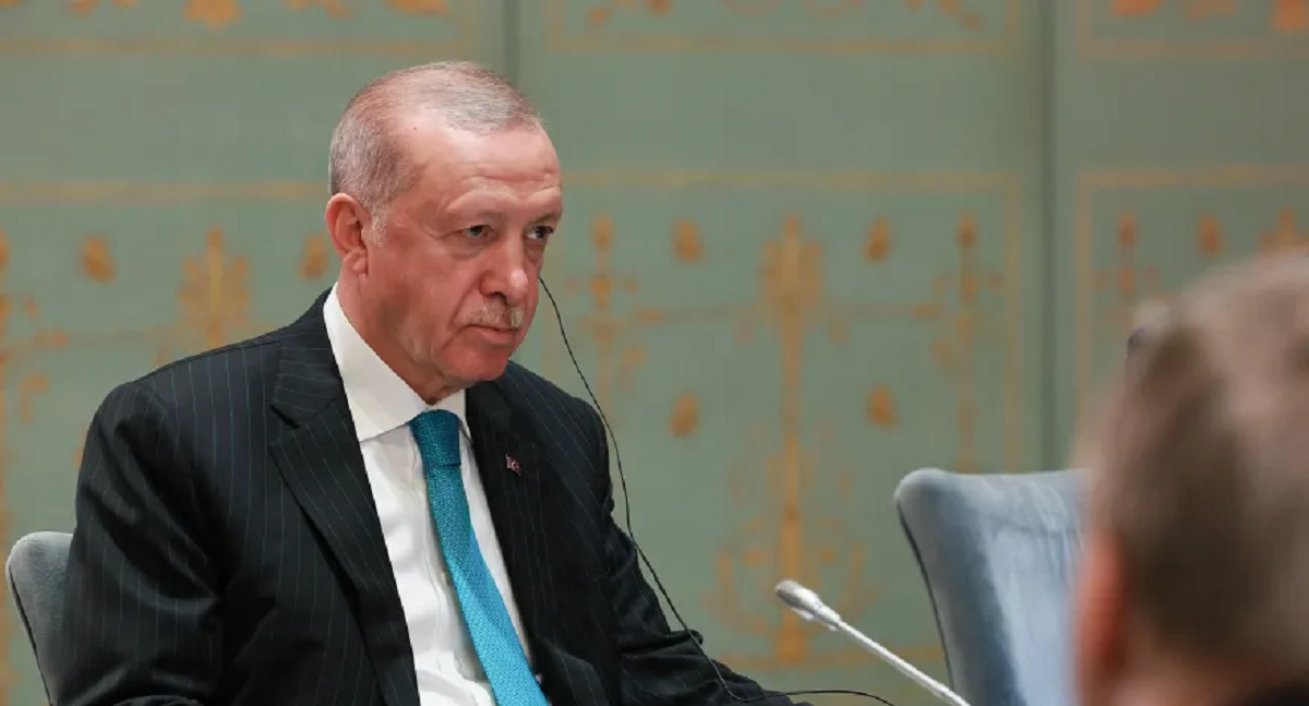 أردوغان ينتقد قرار أمريكا إلغاء تأشيرات" أبو مازن" والمسؤولين الفلسطينيين 