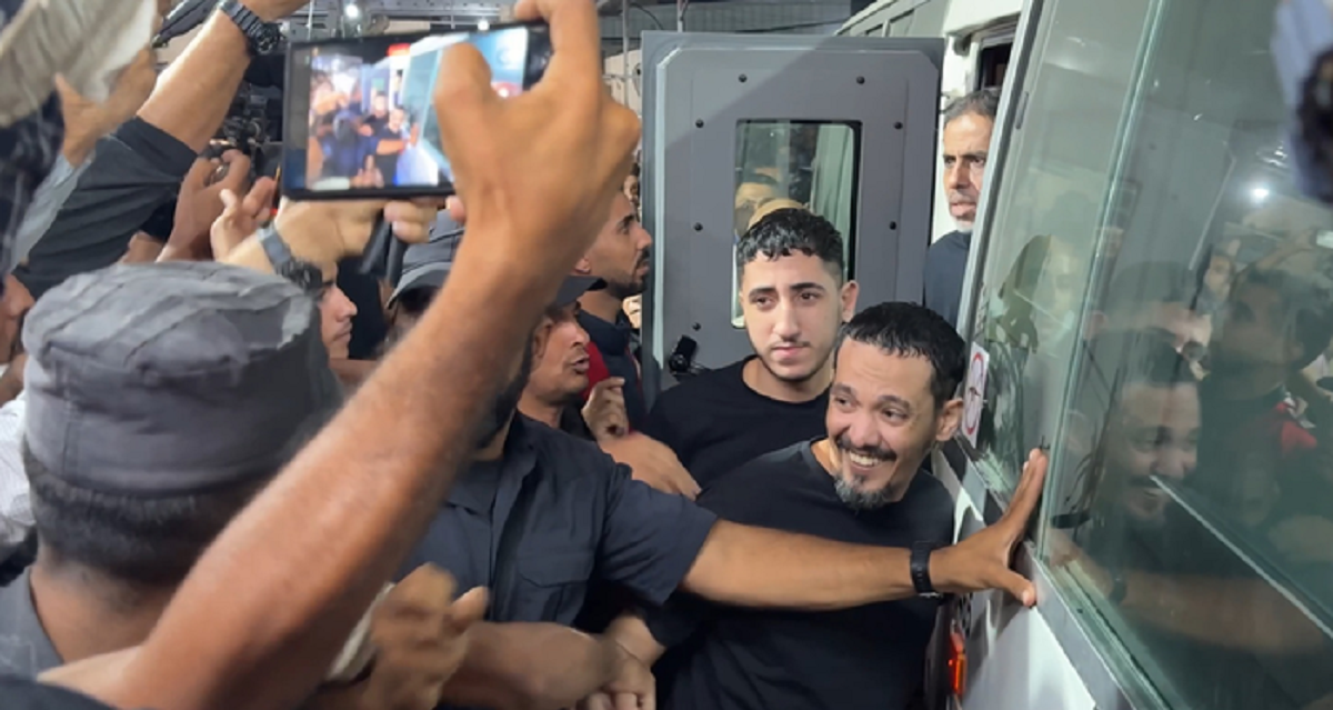 اطلاق سراح  5 أسرى من غزة ونقلهم إلى مستشفى شهداء الأقصى