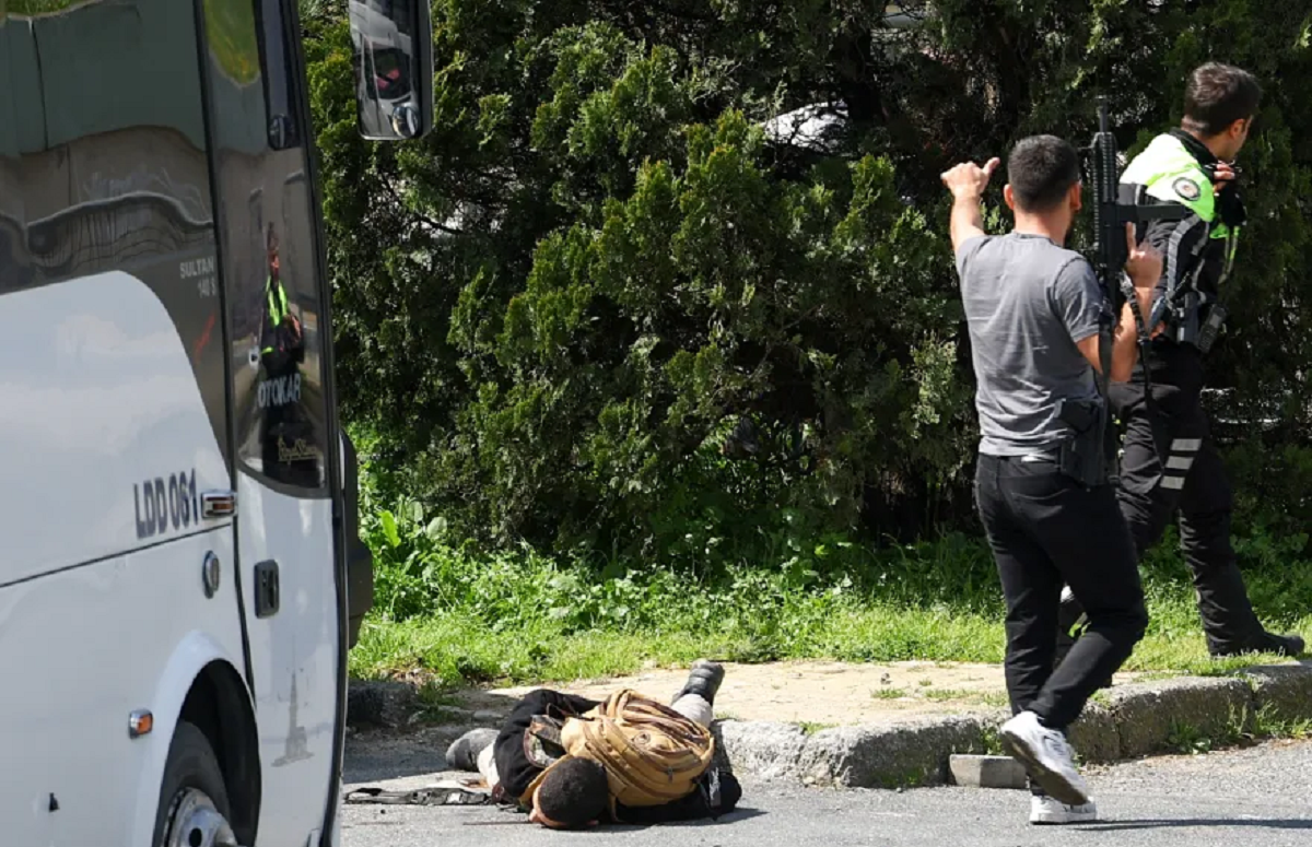 مقتل مهاجم وإصابة 2 في اشتباك مع الشرطة قرب القنصلية الإسرائيلية في إسطنبول