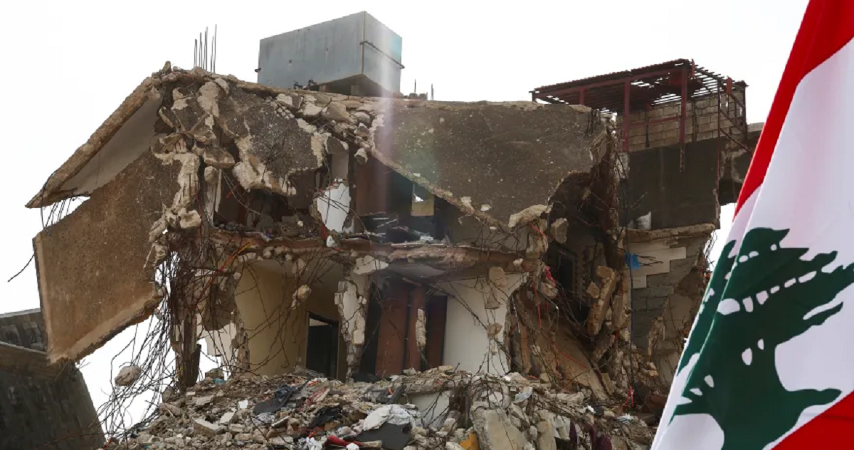 حصيلة غير نهائية: اكثر من 10 شهداء و30 جريحا في غارة للاحتلال على مبنى في رياق بالبقاع