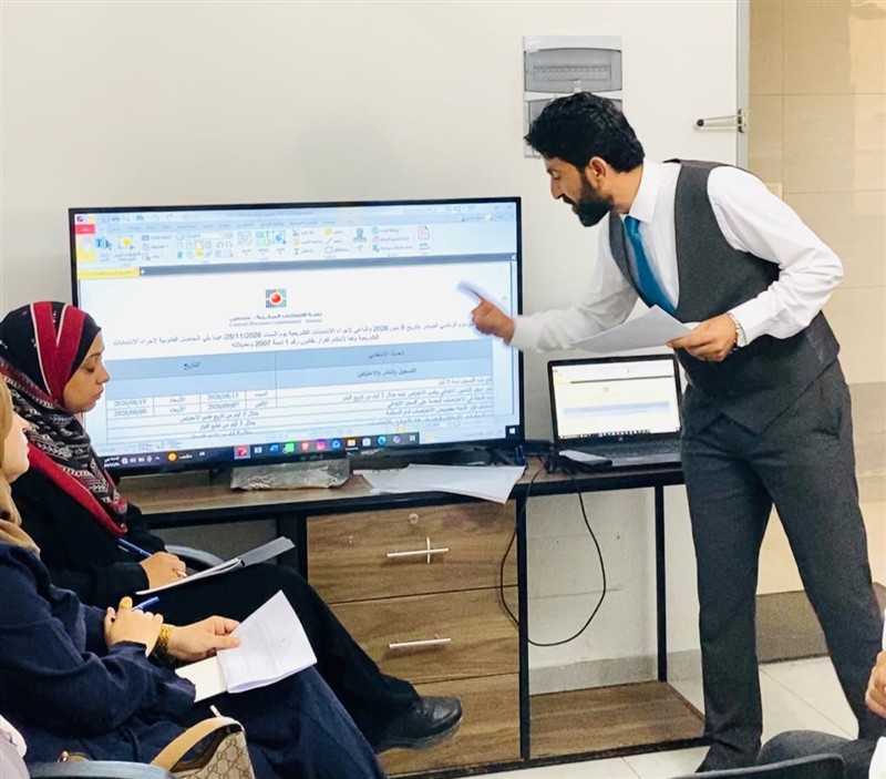 لجنة الانتخابات تدرب طواقمها في غزة استعدادا للانتخابات التشريعية
