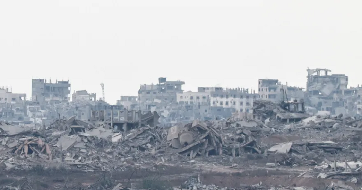 الدفاع المدني: مدينة غزة تحترق  