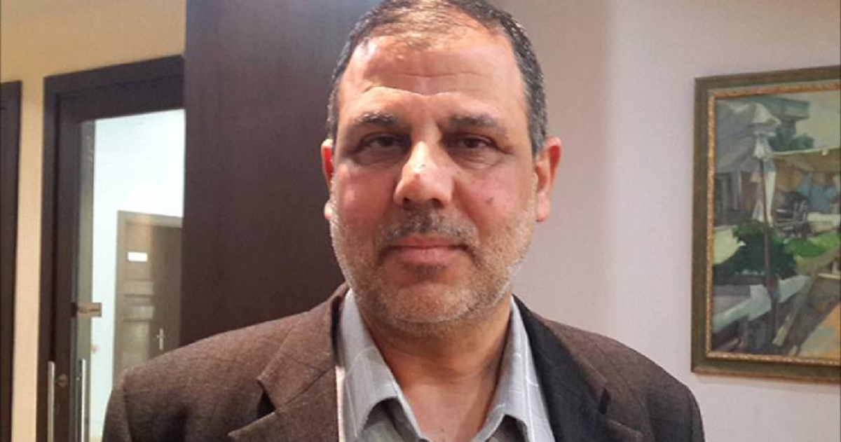 وما زال موريس يعظ المخيّم!!