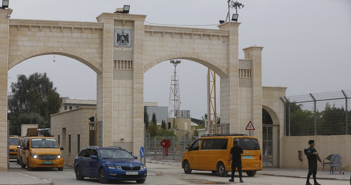  الاحـتلال يمنع وفد النقابات التعليمية الدولي من دخول فلسطين  