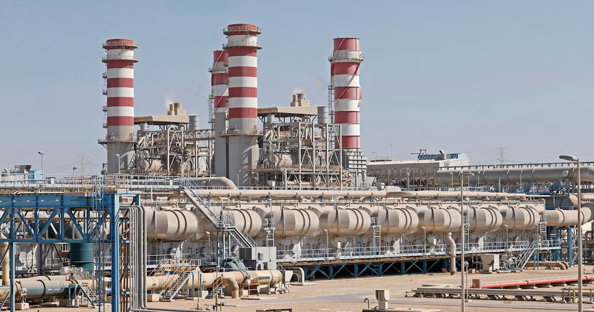 ايران تتوعد بقصف محطات الطاقة بالخليج بعد تحذير صارم من ترامب ينتهي اليوم