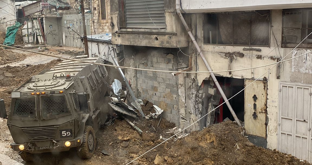 نازحتان من مخيم طولكرم ترويان معاناتهما منذ بدء العدوان الاسرائيلي وحتى عملية التشريد 