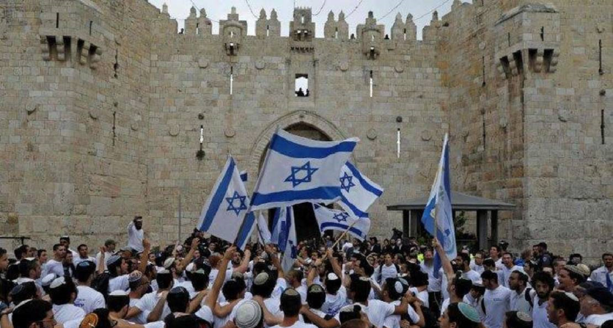 هآرتس : دولة تحتفل بالإبادة الجماعية فقدت عقلها كليا