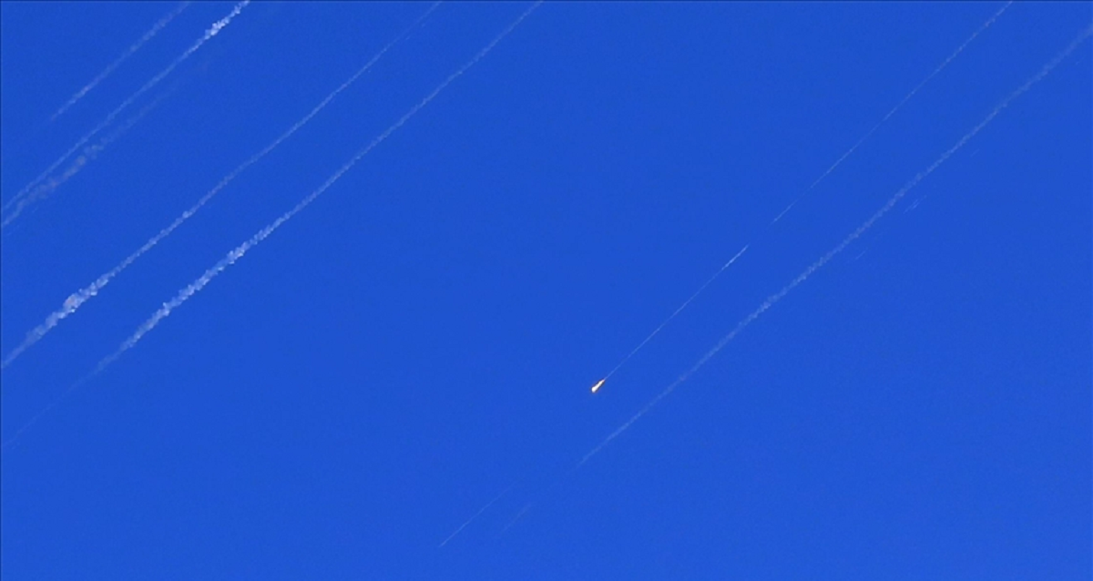 إصابة 5 إسرائيليين إثر هجمة صاروخية إيرانية جديدة