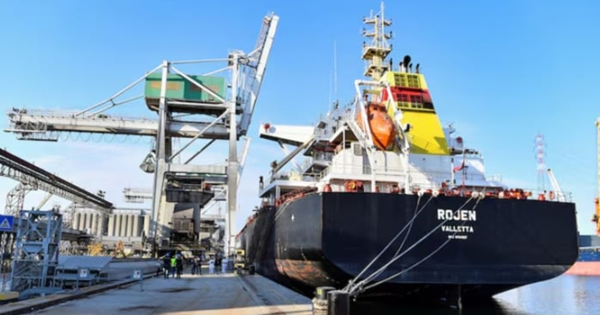 مرفأ رافينا الإيطالي يمنع دخول سفن تحمل شحنات عسكرية إلى إسرائيل  