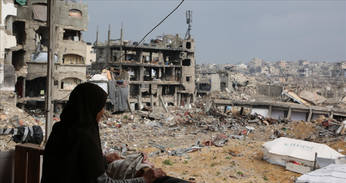 تقرير اخباري : قصف إسرائيلي مكثف ونزوح قسري في شمال مدينة غزة 