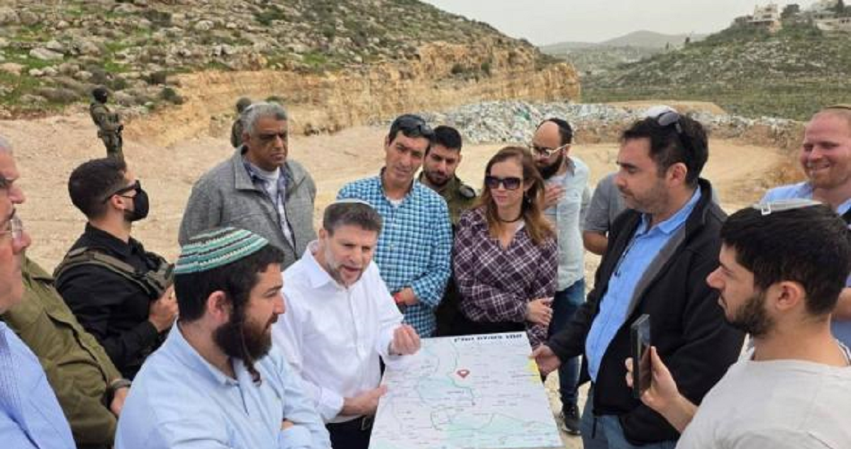 مختصون : قرار "الكابينيت" الأخير بشأن أراضي الضفة .. المسمار الأخير في نعش "أوسلو" 