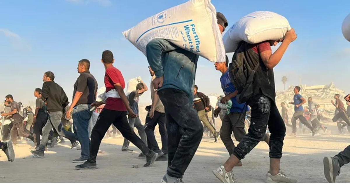 مصادر ومعطيات : إسرائيل تتحكم في كميات وأسعار وأصناف الغذاء الداخل الى غزة