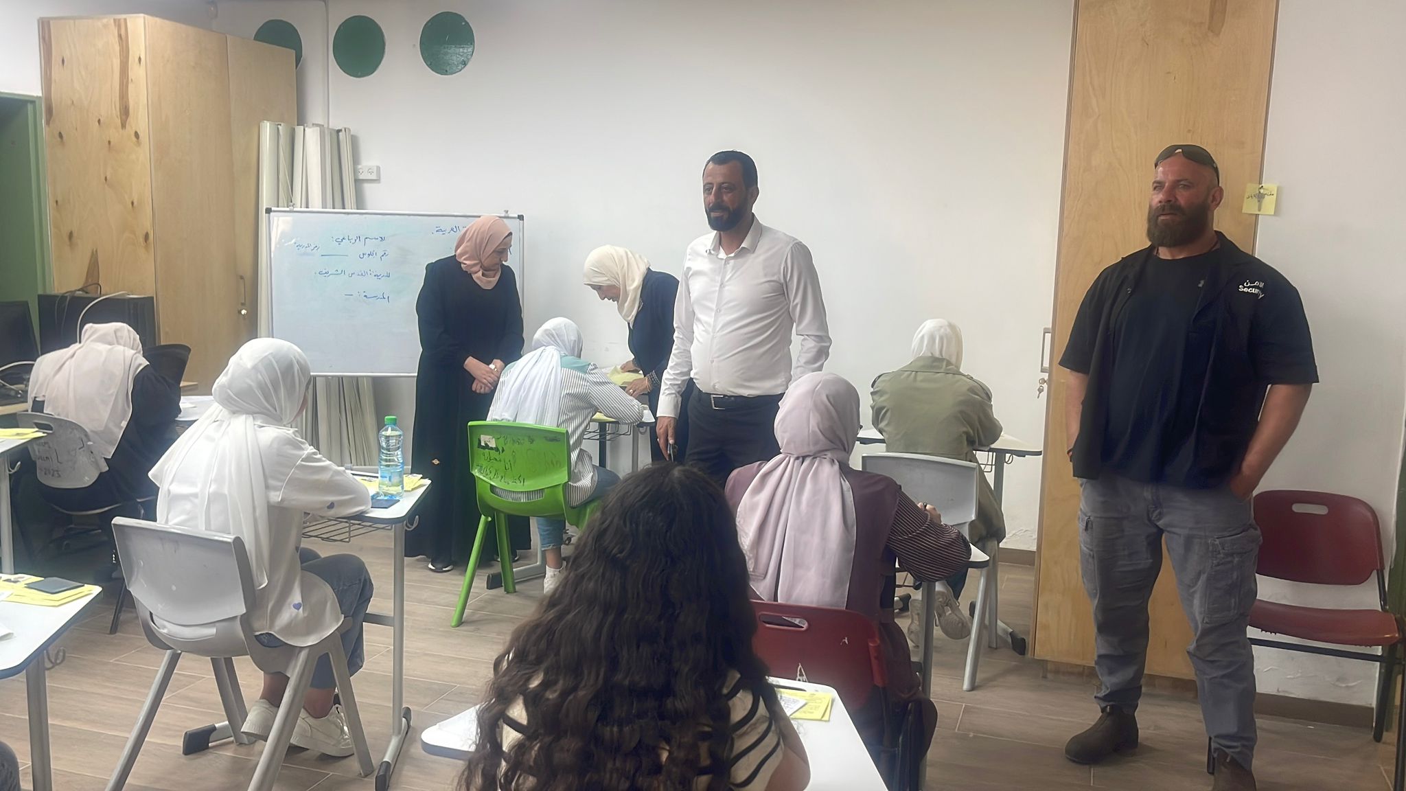 3600 طالب مقدسي يؤدون امتحان "التوجيهي" اليوم 