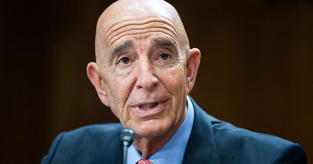 مبعوث ترامب يشيد بخطوات الرئيس السوري بشأن المقاتلين الأجانب