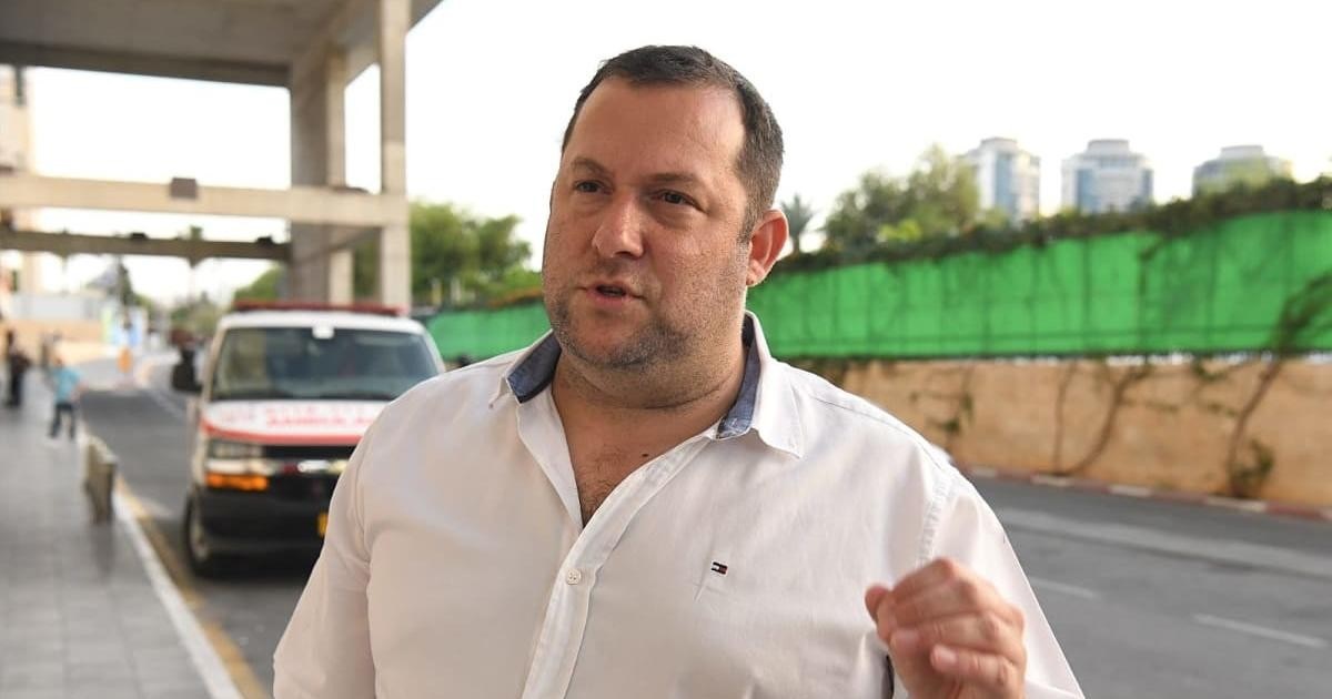 دغان يدعو الى اعتقال " الإرهابي" اشتية !!