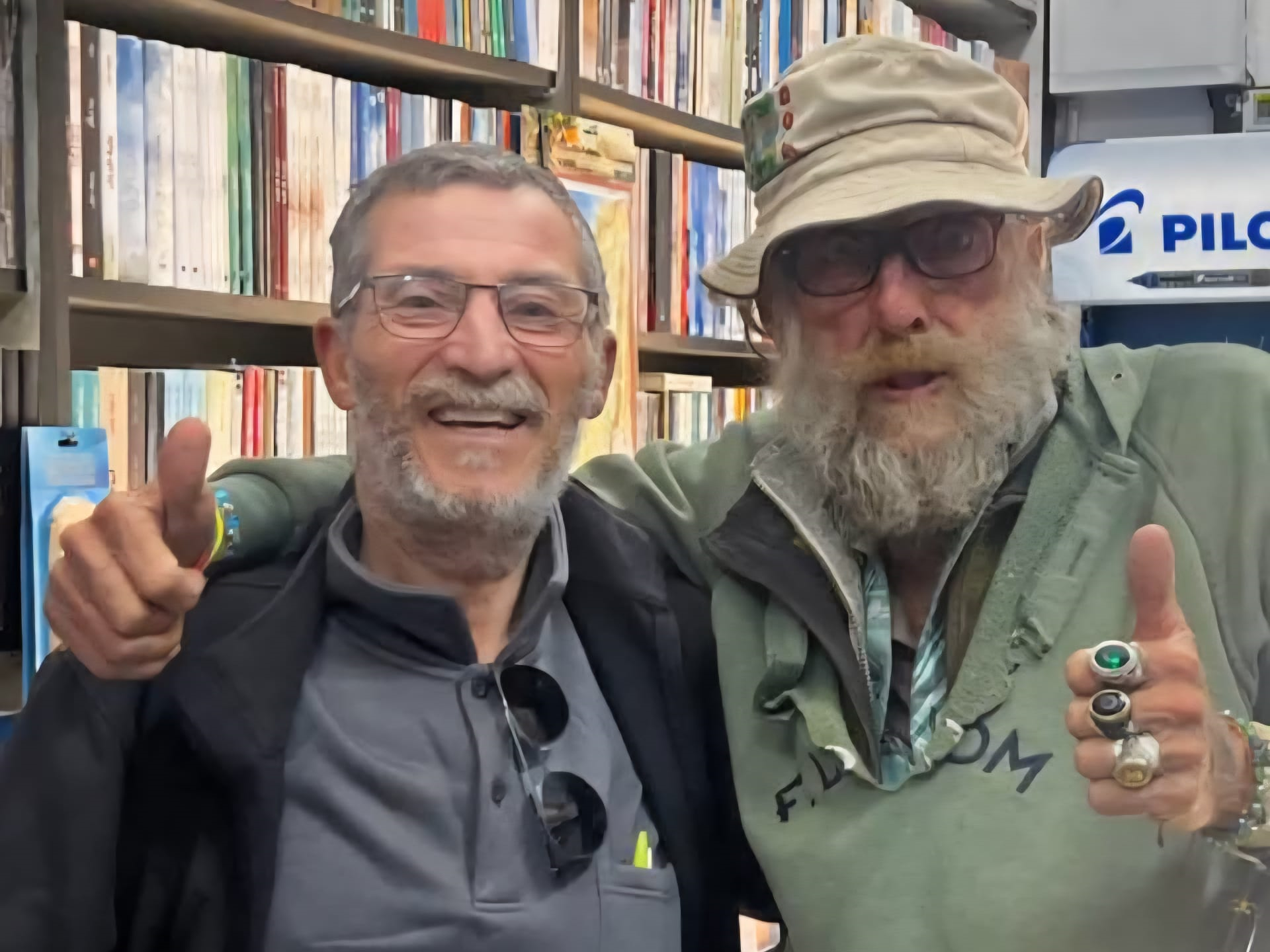 بعيدا عن سياسة  القوة والغطرسة ... مواطن أمريكي حر  يخاطب ترامب: "هكذا  نجعل أميركا عظيمة " 