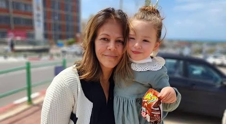 الاحتلال يحول المعتقلة سناء سلامة دقة إلى الحبس المنزلي بشروط مقيدة