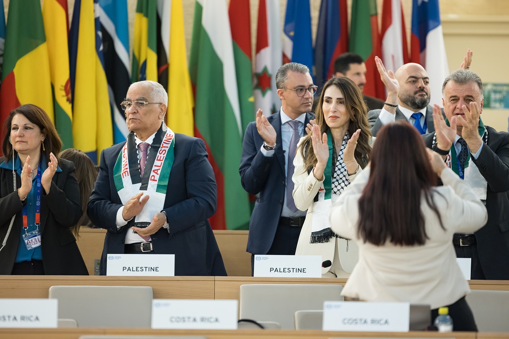 المؤتمر العام لمنظمة العمل الدولية يصوت بالإجماع لصالح رفع عضوية فلسطين إلى دولة مراقب