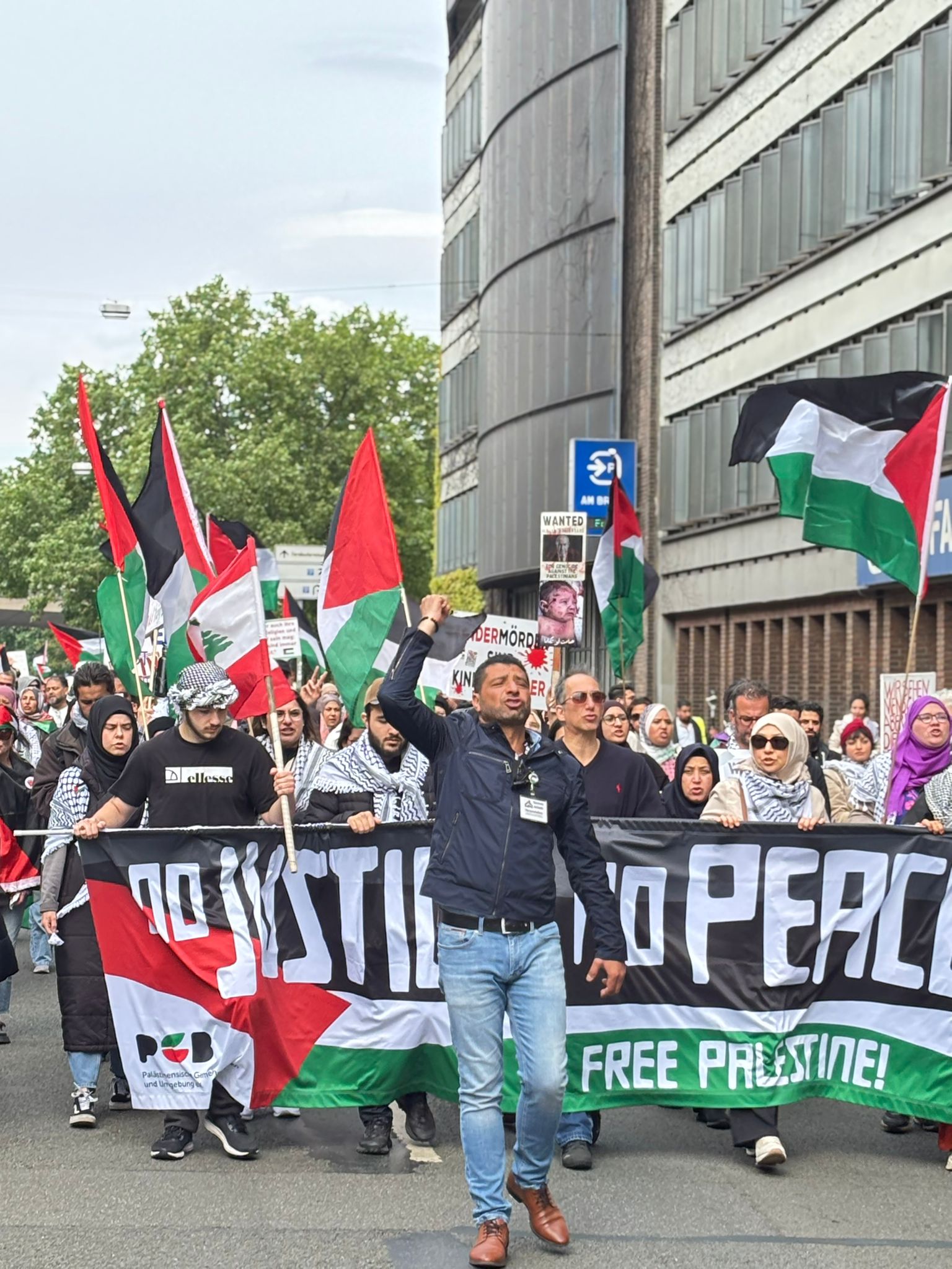 مسيرة حاشدة في مدينة بريمن  تنديدا بالعدوان   على غزة