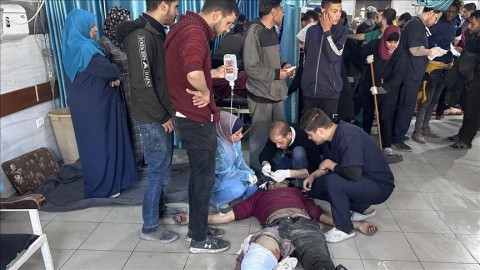 جراح مغربي عاد من غزة باكيا