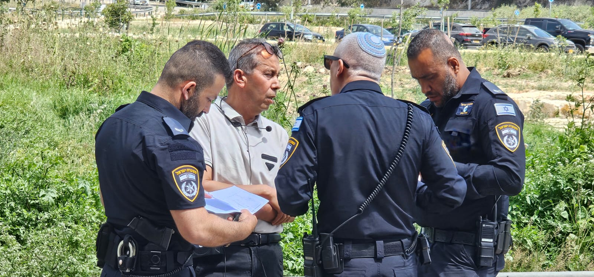 جولة في صفورية المهجرة تتحول إلى توتر مع شرطة الاحتلال