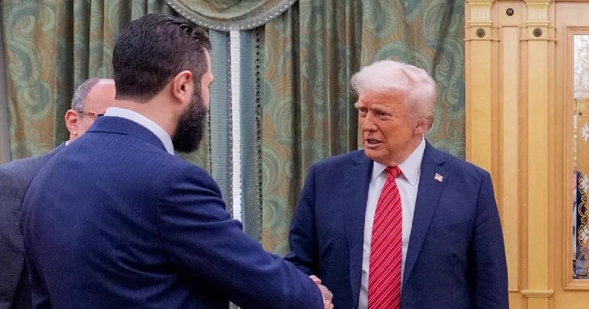 إدارة ترامب تدافع عن "صلاحيات استثنائية" لترحيل مهاجرين