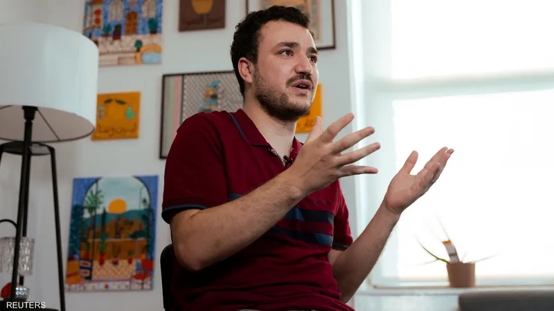 قاض أميركي يأمر بترحيل الناشط محمود خليل إلى الجزائر أو سوريا