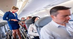 تحذير من عادة شائعة بين الركاب تنقل "عدوى مهددة للحياة"