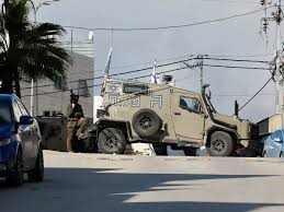 الاحتلال يغلق  منطقة "المطينة" في حوسان 