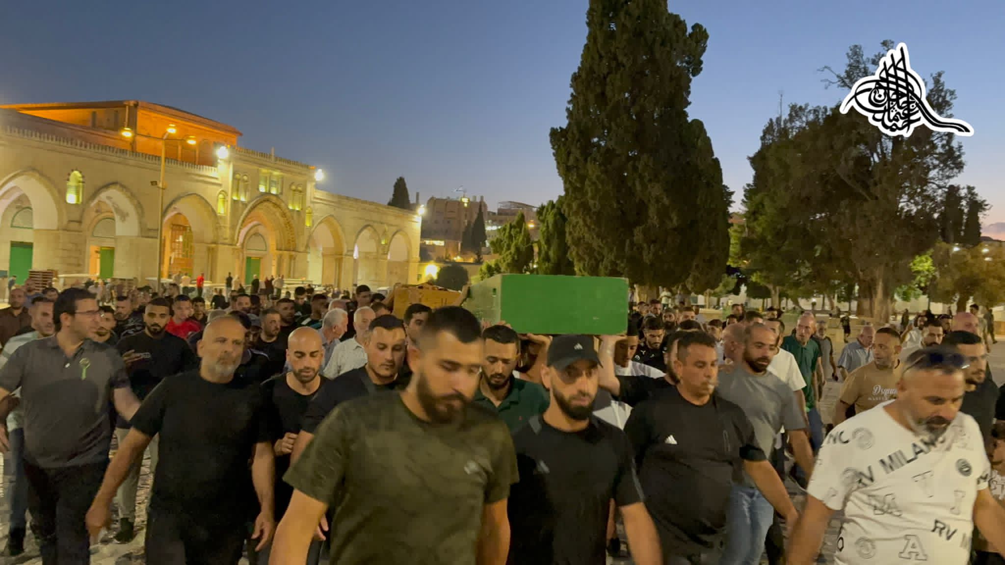 تشييع جثماني مراسلي الجزيرة في غزة الشريف وقريقع