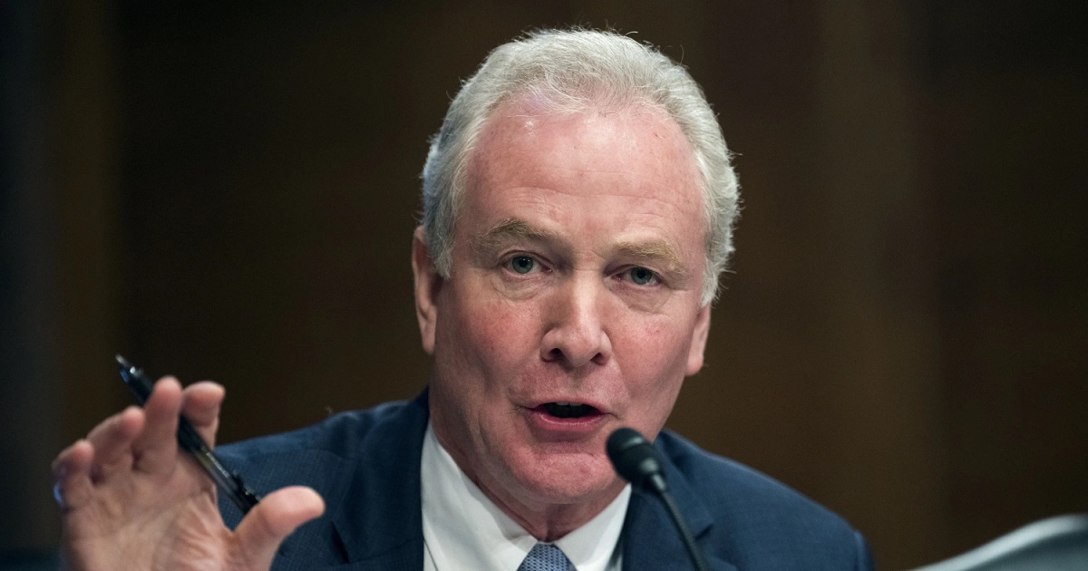 سيناتور أمريكي: لا ينبغي لواشنطن التواطؤ في التطهير العرقي بغزة