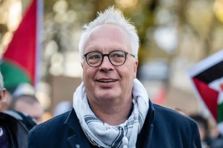 سياسي بلجيكي: ما يحدث بغزة "جرائم نازية" وصمت أوروبا عار