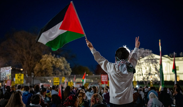 استطلاع أمريكي: التعاطف مع الفلسطينيين يتجاوز الإسرائيليين للمرة الأولى
