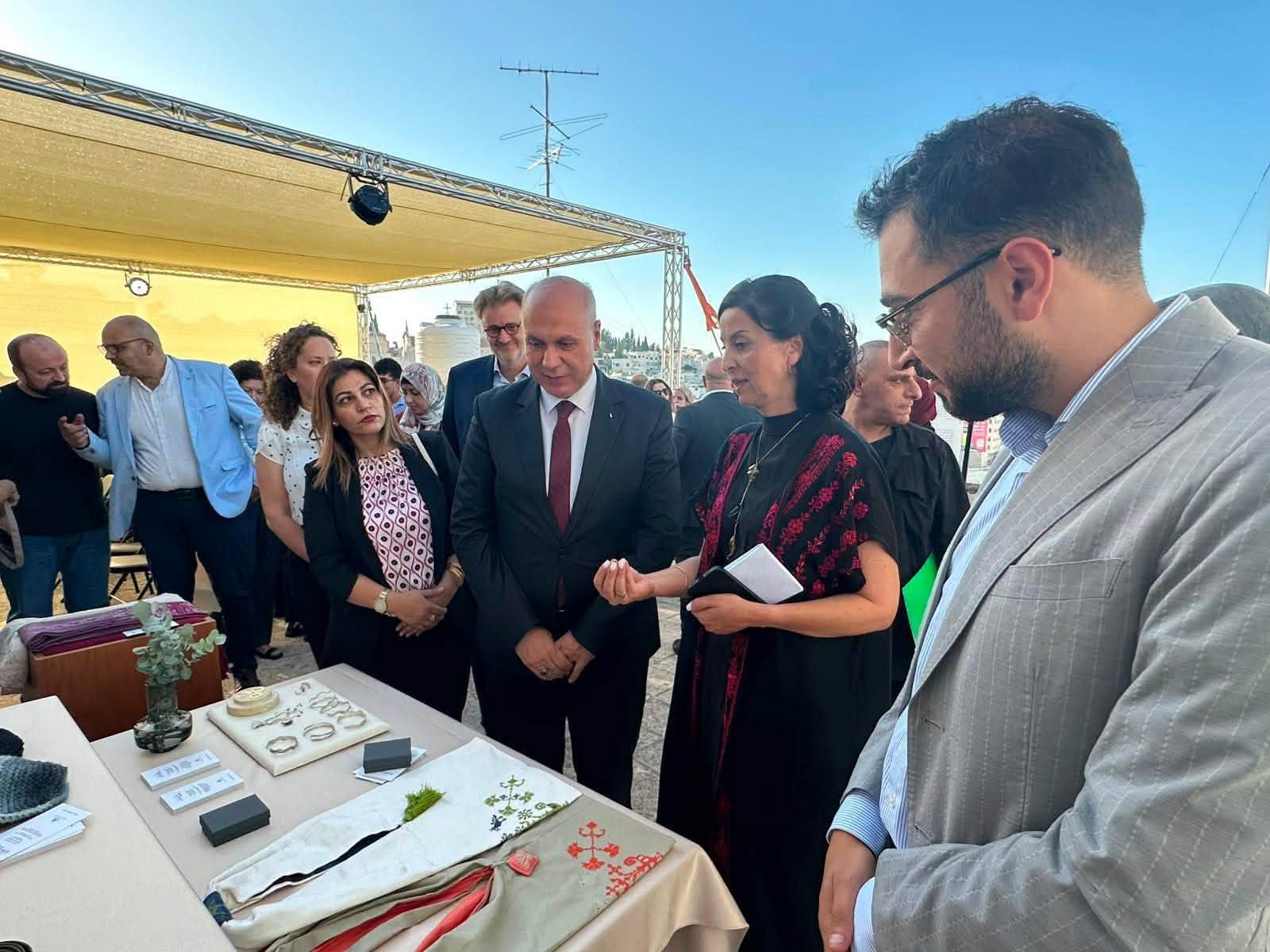 وزير الثقافة يرعى حفل اختتام برنامج "النهوض بالحرف الفلسطينية" في بيت لحم