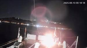 البحرية الإسرائيلية تبدأ بالسيطرة على سفن أسطول الصمود المتجه إلى غزة