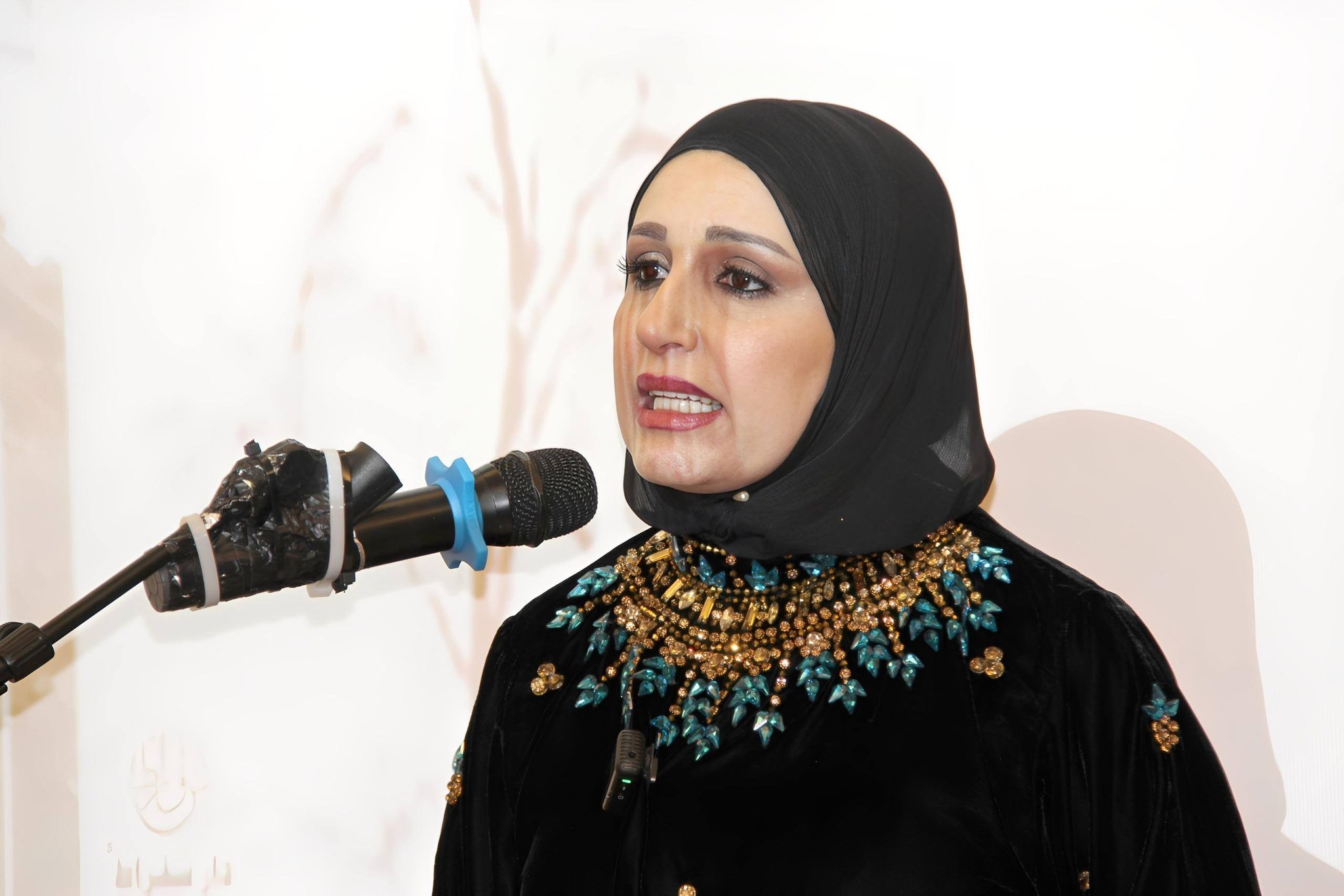 الكاتبة والاديبة نورا مرعي ل واثق نيوز:  الرّواية لا تسعى إلى تمجيد الحرب أو إعادة إنتاج مشاهدها بل إلى تفكيك أثرها النّفسيّ والوجوديّ