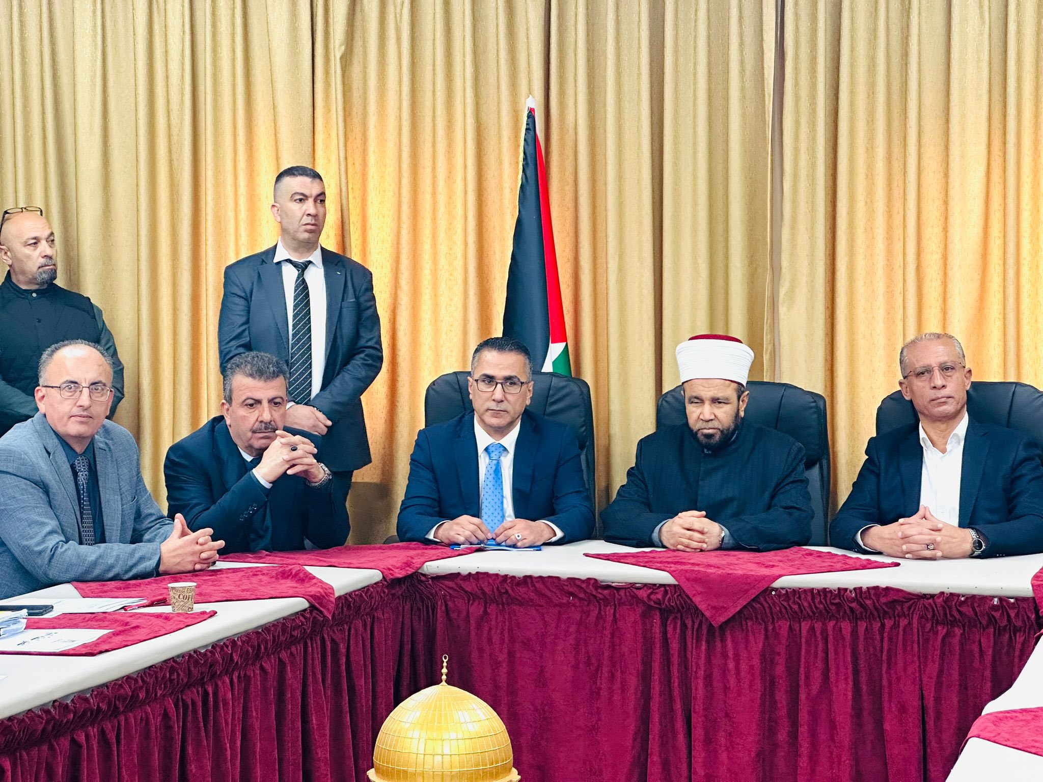 الأوقاف تجري قرعة الحج وتعلن أسماء حجاج المحافظات الشمالية